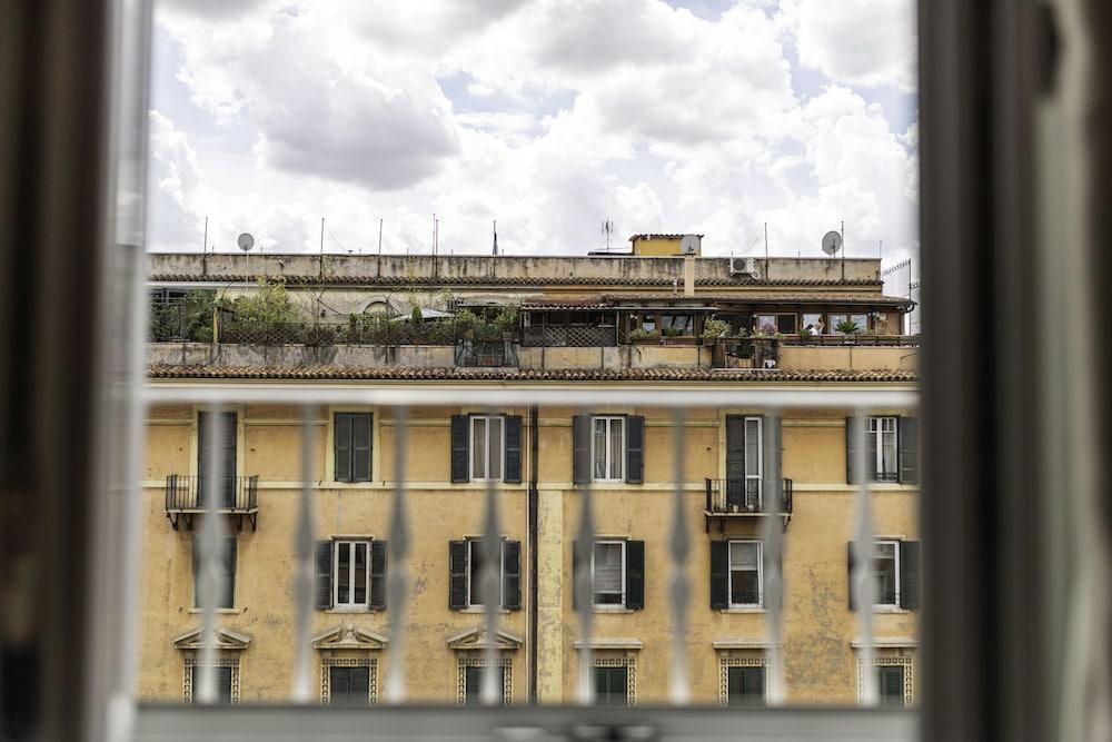 Top Floor Colosseo Guesthouse Rome Extérieur photo