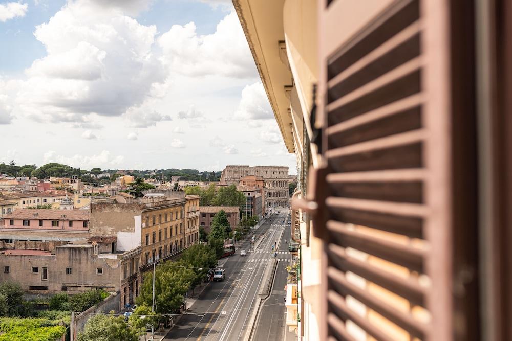 Top Floor Colosseo Guesthouse Rome Extérieur photo